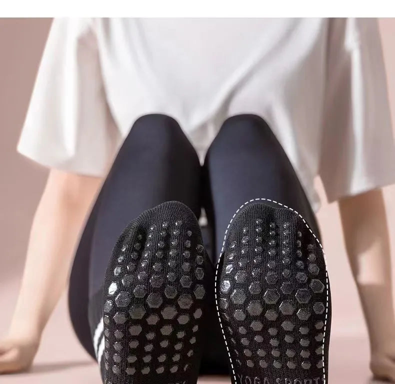 AeroSteady Luxury Yoga Grip Socks